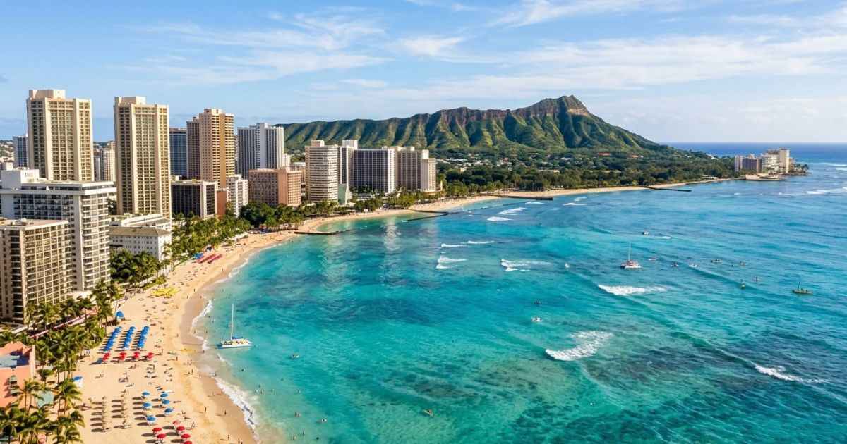 Aerial view of Waikiki Beach and Diamond Head crater in Honolulu, Hawaii.